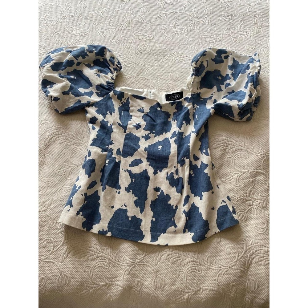 CIDER Blue White Cowgirl Print Print Puff Sleeve Square Neck Top Zip Denim